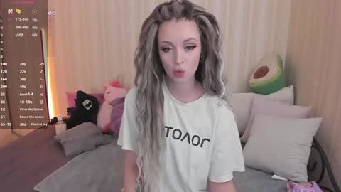 Mary online show from 02/11/25, 08:26