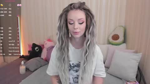 Mary online show from 02/13/25, 08:27