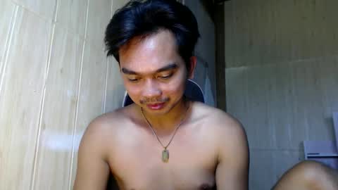 Snapshot of yourfantasyboyjr chatting on 09/22/25, 12:34 i am your dream boy  JR  online show from 09/22/25, 12:34