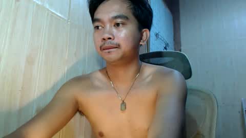 Snapshot of yourfantasyboyjr chatting on 09/22/25, 05:04 i am your dream boy  JR  online show from 09/22/25, 05:04