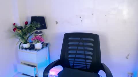 Snapshot of yourfantasygirlxx chatting on 02/12/26, 05:30 Judy online show from 02/12/26, 05:30