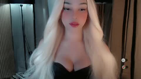 maureen love you online show from 10/25/25, 06:57