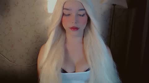 maureen love you online show from 10/27/25, 01:09