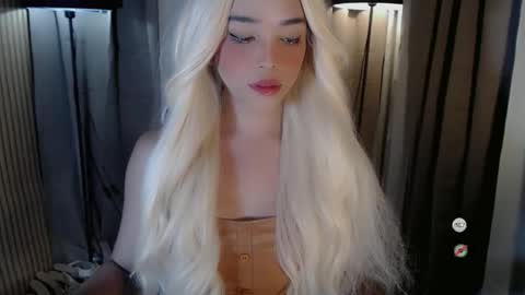 maureen love you online show from 11/03/25, 10:27