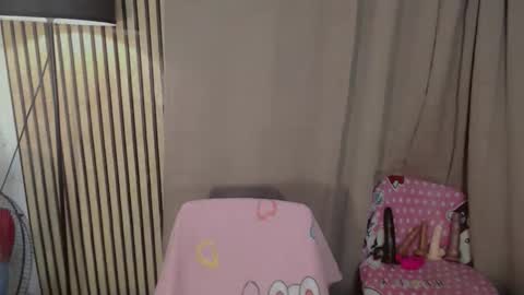 Vivian online show from 02/14/26, 09:33