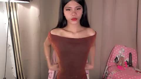 Vivian online show from 04/20/26, 10:33