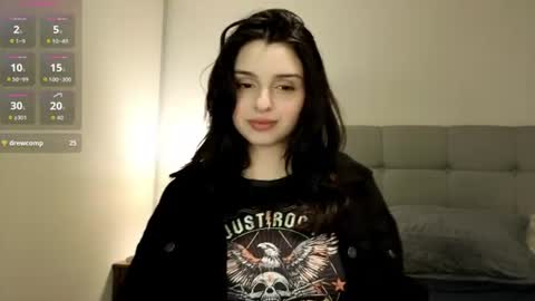 Snapshot of yourfreakygirl chatting on 07/03/26, 10:05 Helena online show from 07/03/26, 10:05