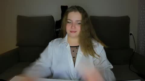 yourgem__ online show from 12/12/24, 09:37