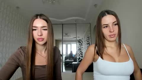 Ariella online show from 10/31/25, 10:27