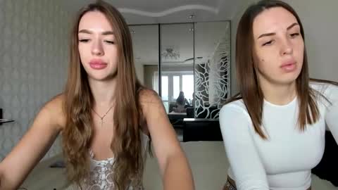 Ariella online show from 11/04/25, 10:14