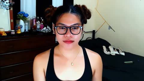Snapshot of yourgoddesscruella chatting on 03/15/26, 03:01 yourgoddesscruella online show from 03/15/26, 03:01