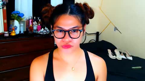 Snapshot of yourgoddesscruella chatting on 03/22/26, 09:40 yourgoddesscruella online show from 03/22/26, 09:40