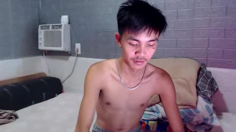 Snapshot of yourguy_josh23 chatting on 04/04/26, 04:00 Josh online show from 04/04/26, 04:00