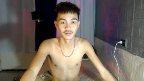 Snapshot of yourguy_josh23 chatting on 07/16/26, 04:18 Josh online show from 07/16/26, 04:18