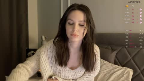 Snapshot of yourher0in chatting on 12/29/24, 03:13 Aida online show from 12/29/24, 03:13