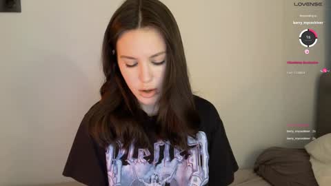 Snapshot of yourher0in chatting on 01/03/25, 09:04 Aida online show from 01/03/25, 09:04