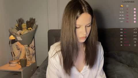 Snapshot of yourher0in chatting on 01/11/25, 11:02 Aida online show from 01/11/25, 11:02