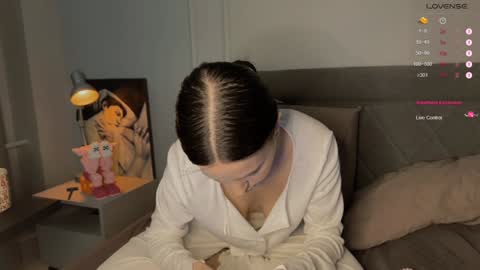 Snapshot of yourher0in chatting on 01/15/25, 01:41 Aida online show from 01/15/25, 01:41