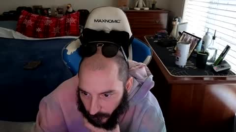 Snapshot of yourhighnessthis9inch chatting on 09/20/25, 04:30 Sh online show from 09/20/25, 04:30