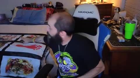 Snapshot of yourhighnessthis9inch chatting on 10/22/25, 05:30 Sh online show from 10/22/25, 05:30