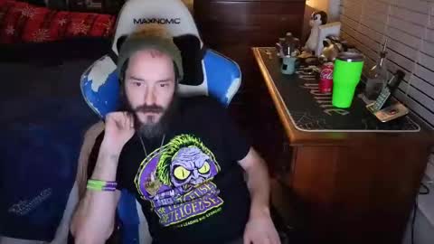 Snapshot of yourhighnessthis9inch chatting on 10/27/25, 06:50 Sh online show from 10/27/25, 06:50