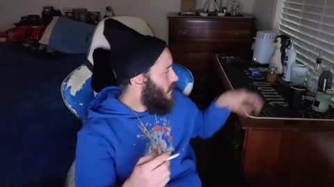 Snapshot of yourhighnessthis9inch chatting on 11/25/25, 08:20 Sh online show from 11/25/25, 08:20