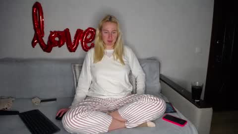 Iamyourdream online show from 03/06/25, 11:09