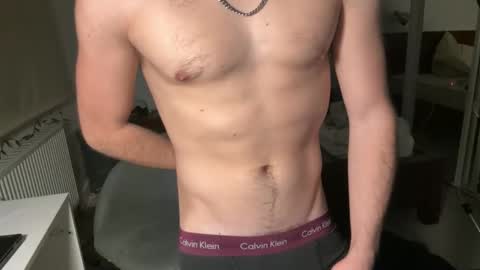 yourhotdude99 online show from 04/02/26, 11:35