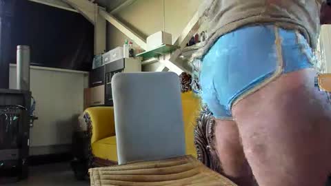 Jacky online show from 04/17/26, 04:15