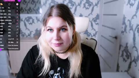 Snapshot of yourkarma_2_0 chatting on 12/16/24, 12:06 Karma online show from 12/16/24, 12:06