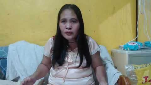 Snapshot of yourlove_regine chatting on 01/13/25, 11:19 Regine online show from 01/13/25, 11:19