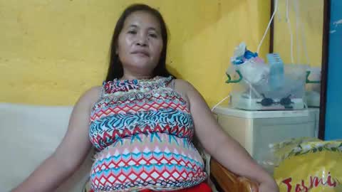 Snapshot of yourlove_regine chatting on 01/16/25, 06:25 Regine online show from 01/16/25, 06:25