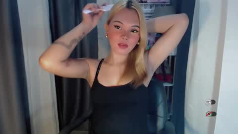 KYLIE MORE online show from 04/24/26, 04:15