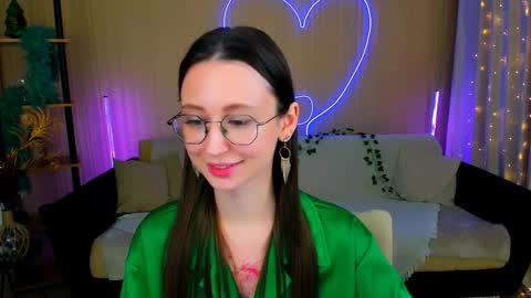 Snapshot of yourlovelystoryy chatting on 02/04/26, 05:19 Vetta online show from 02/04/26, 05:19