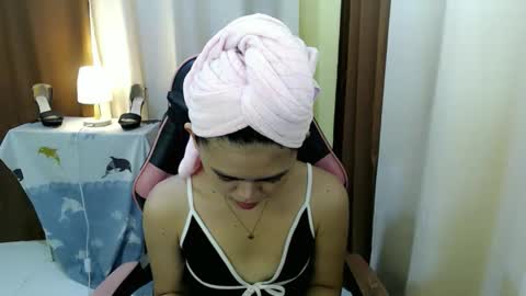 Snapshot of yourlovelytranspinay chatting on 09/09/25, 02:44 your lovely Dina online show from 09/09/25, 02:44