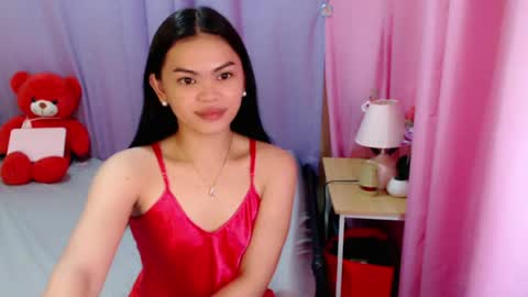 Snapshot of yourlovelytranspinay chatting on 07/17/26, 01:34 your lovely Dina online show from 07/17/26, 01:34