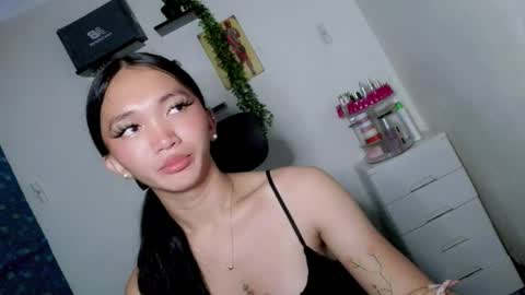 Nina online show from 04/26/26, 04:37