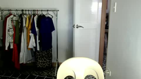 tifanny online show from 01/15/25, 04:15