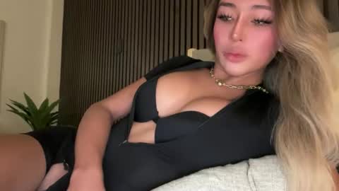 Pearl online show from 04/21/26, 11:40