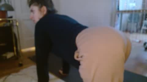 Snapshot of yourmommy696969 chatting on 02/27/26, 02:28 Nora online show from 02/27/26, 02:28