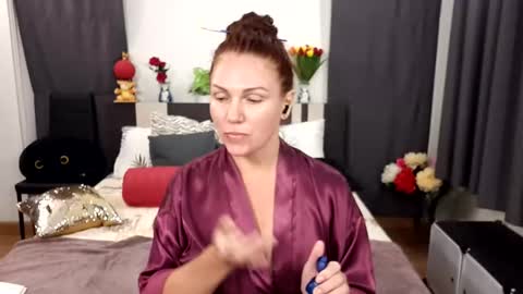 Snapshot of yourmysterycharm chatting on 10/13/25, 11:54 yourmysterycharm online show from 10/13/25, 11:54