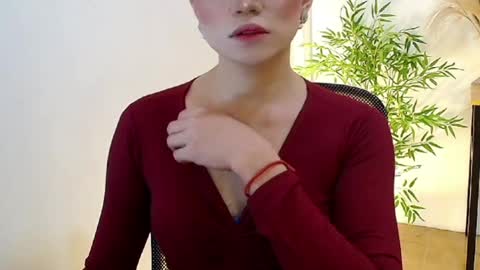 Snapshot of yournaughty_poxysweet chatting on 05/12/26, 10:12 poxy online show from 05/12/26, 10:12