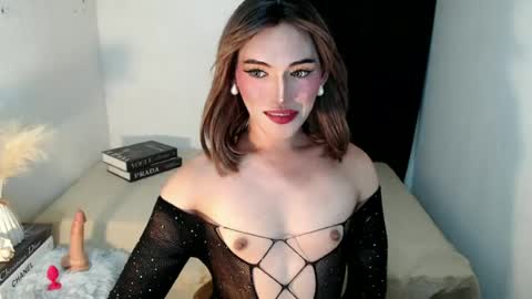 TIFFANY SUCKING QUEEN online show from 05/14/26, 01:23