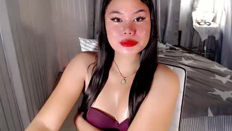 Snapshot of yournaughtyprincess16 chatting on 10/15/25, 03:45 ALPHA DOM. QUEEN JASMINE online show from 10/15/25, 03:45