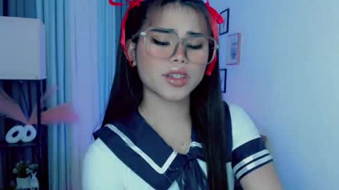 Snapshot of yourprettyblythe_ts chatting on 04/06/26, 11:00 yourprettyblythe_ts online show from 04/06/26, 11:00