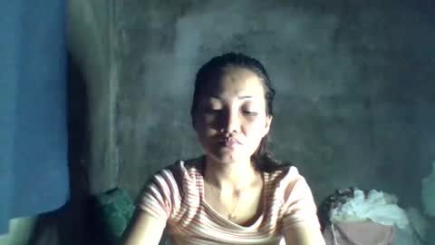 Snapshot of yourqueen1101 chatting on 05/12/26, 04:04 yourqueen1101 online show from 05/12/26, 04:04