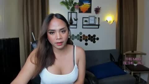 Snapshot of yourqueen_kaye chatting on 09/29/25, 11:48 kaye online show from 09/29/25, 11:48