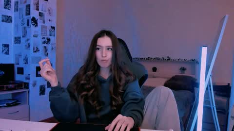 Snapshot of yourrdanceteacher chatting on 10/04/25, 07:34 Eva online show from 10/04/25, 07:34