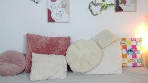 Snapshot of yours_goddess chatting on 09/25/25, 05:55 yours_goddess online show from 09/25/25, 05:55