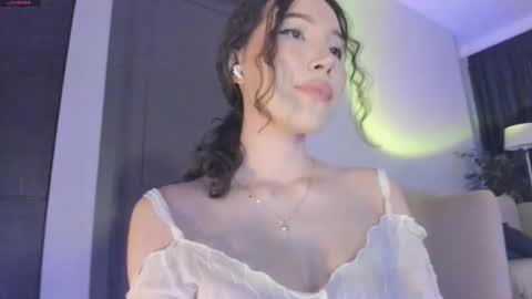 youre meyy online show from 11/21/25, 06:06